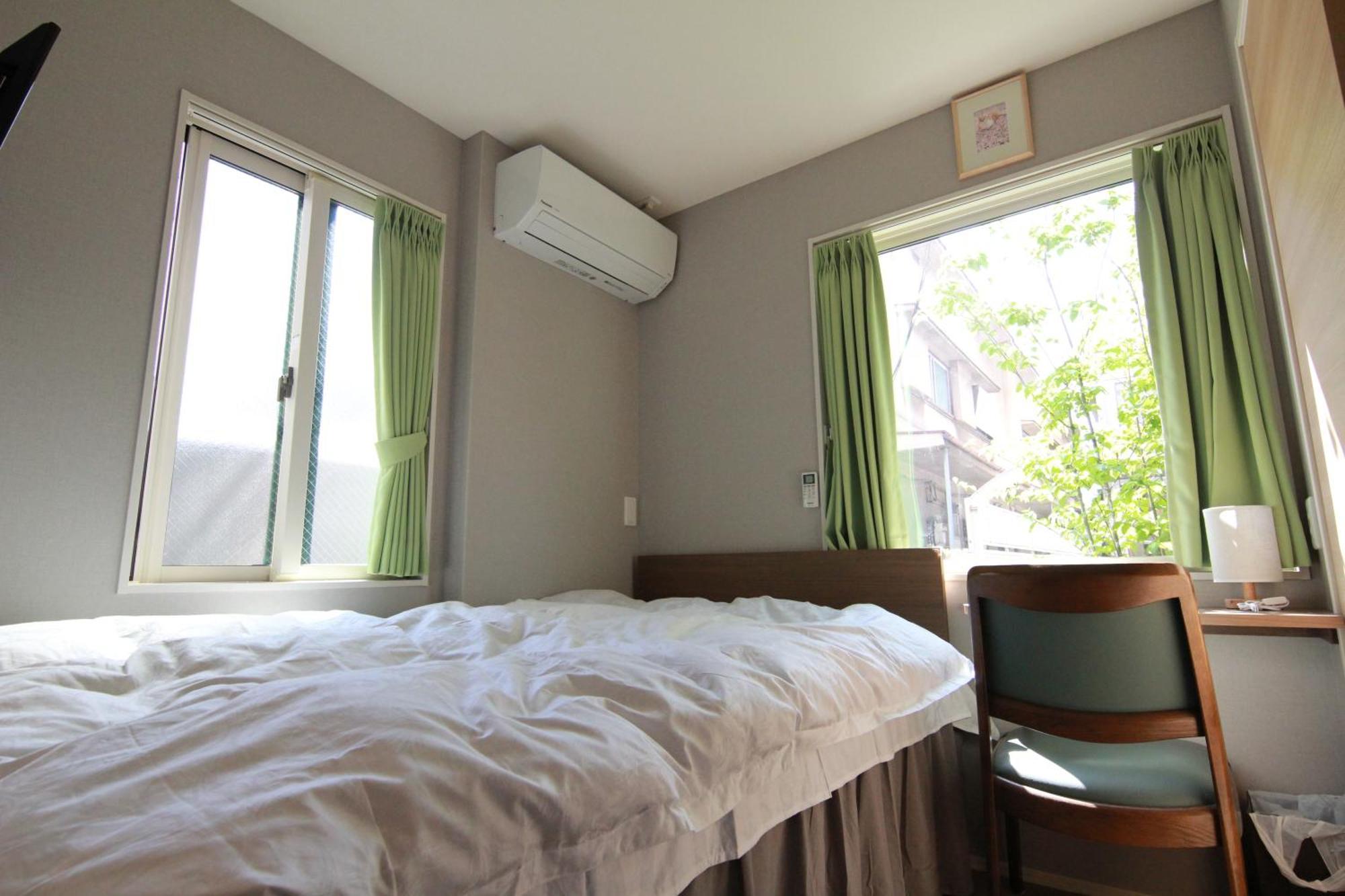 Shinjuku Warm House Hotel