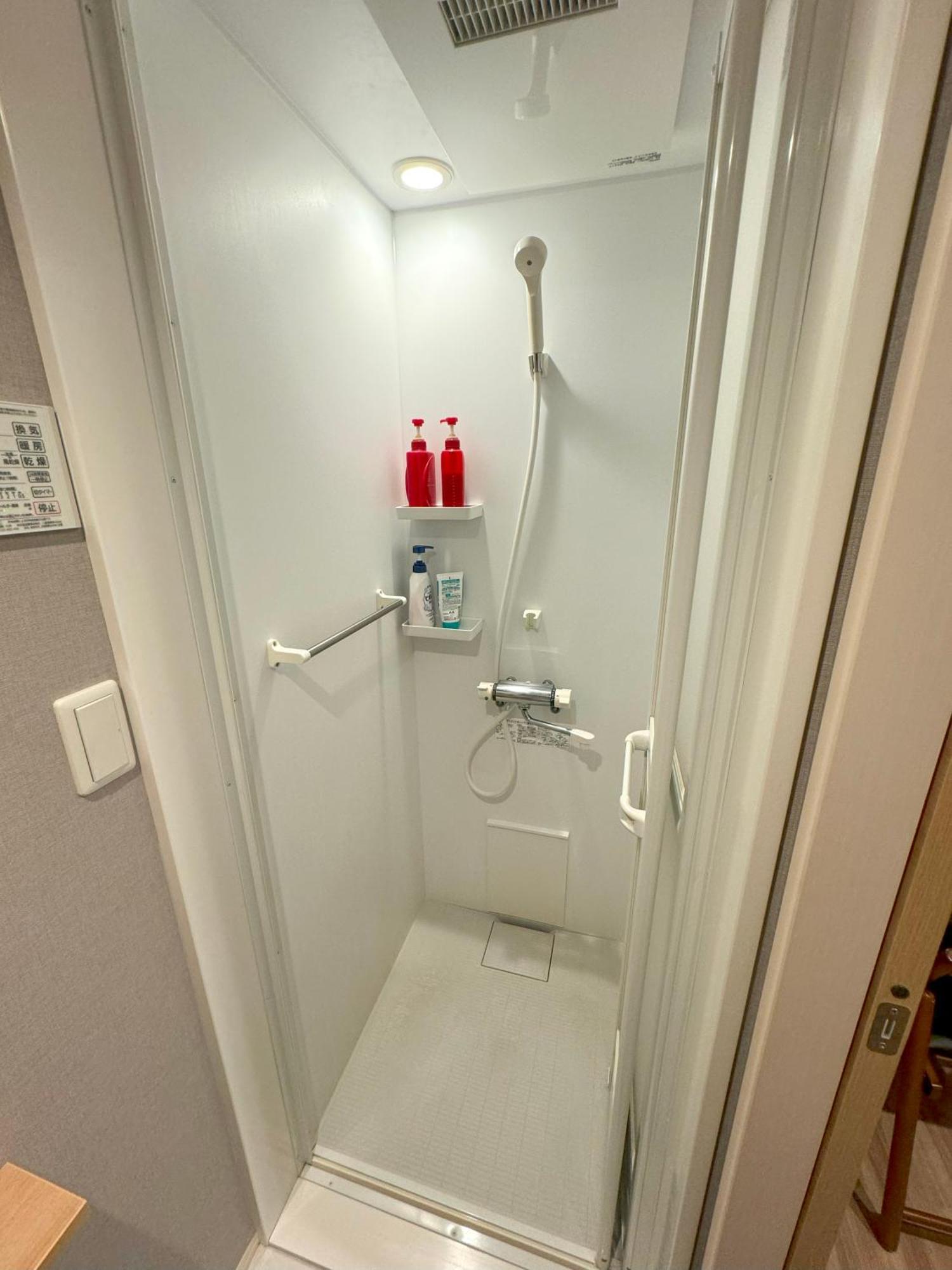 Hotel Shinjuku Warm House 2*