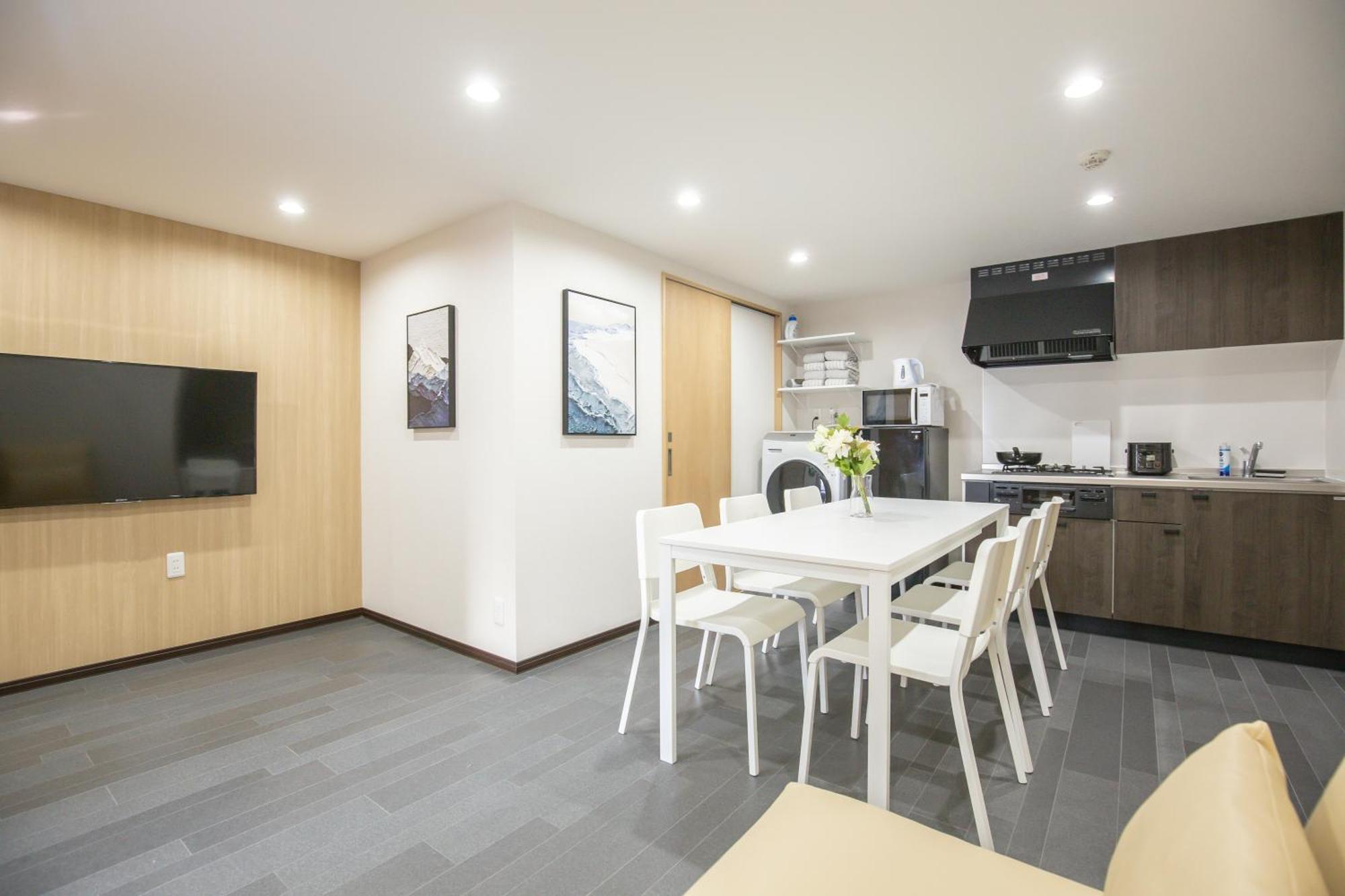 1min Walk To Higashi Shinjuku Sta 8ppl Shinjuku Gyoen丶 National Garden丶 Kabukicho丶 Shinjuku Station丶 Golden Gai丶 Metropolitan Government Building Yyoqb Apartment *