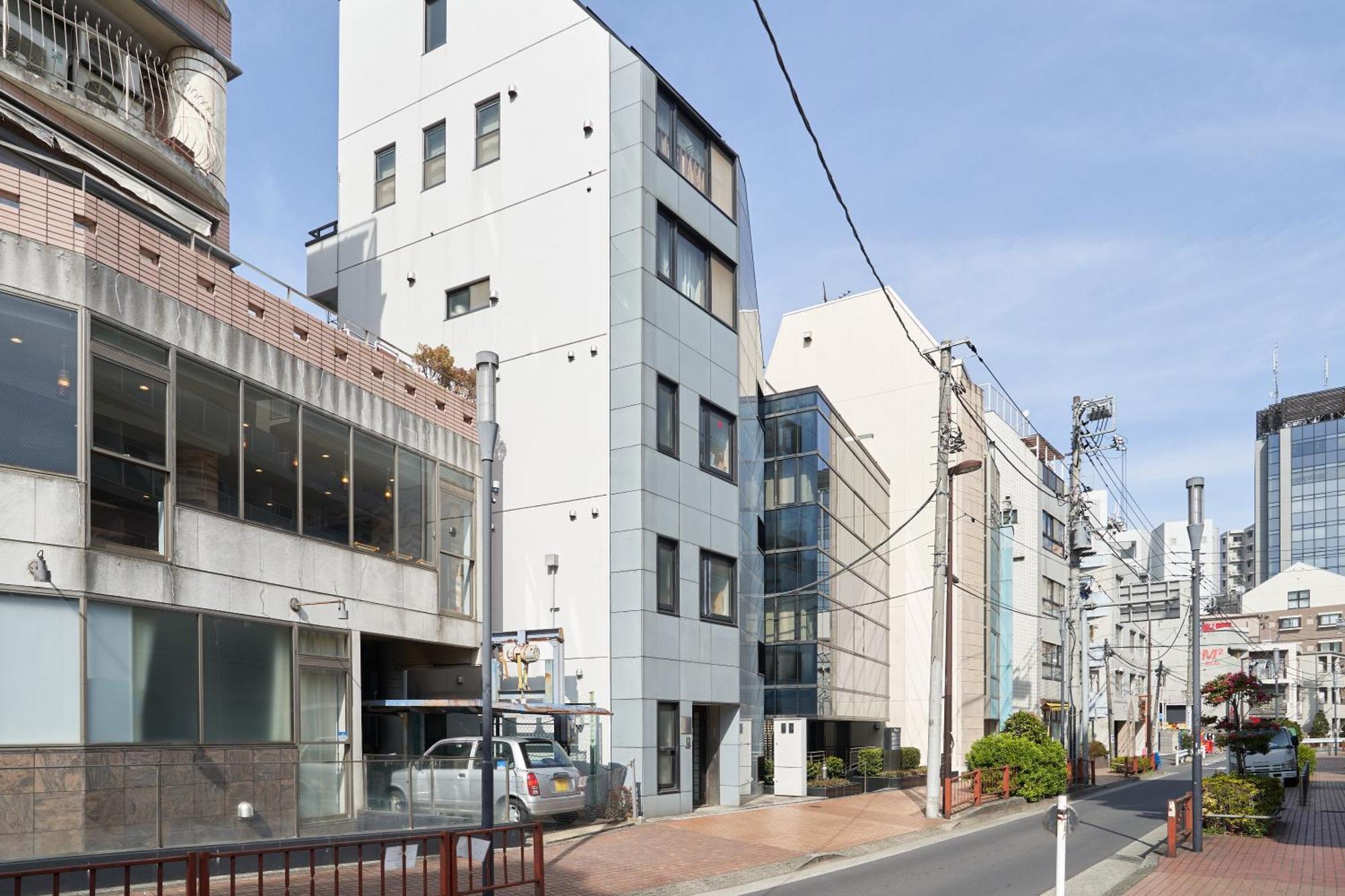Rabbiton Building 4.5f *