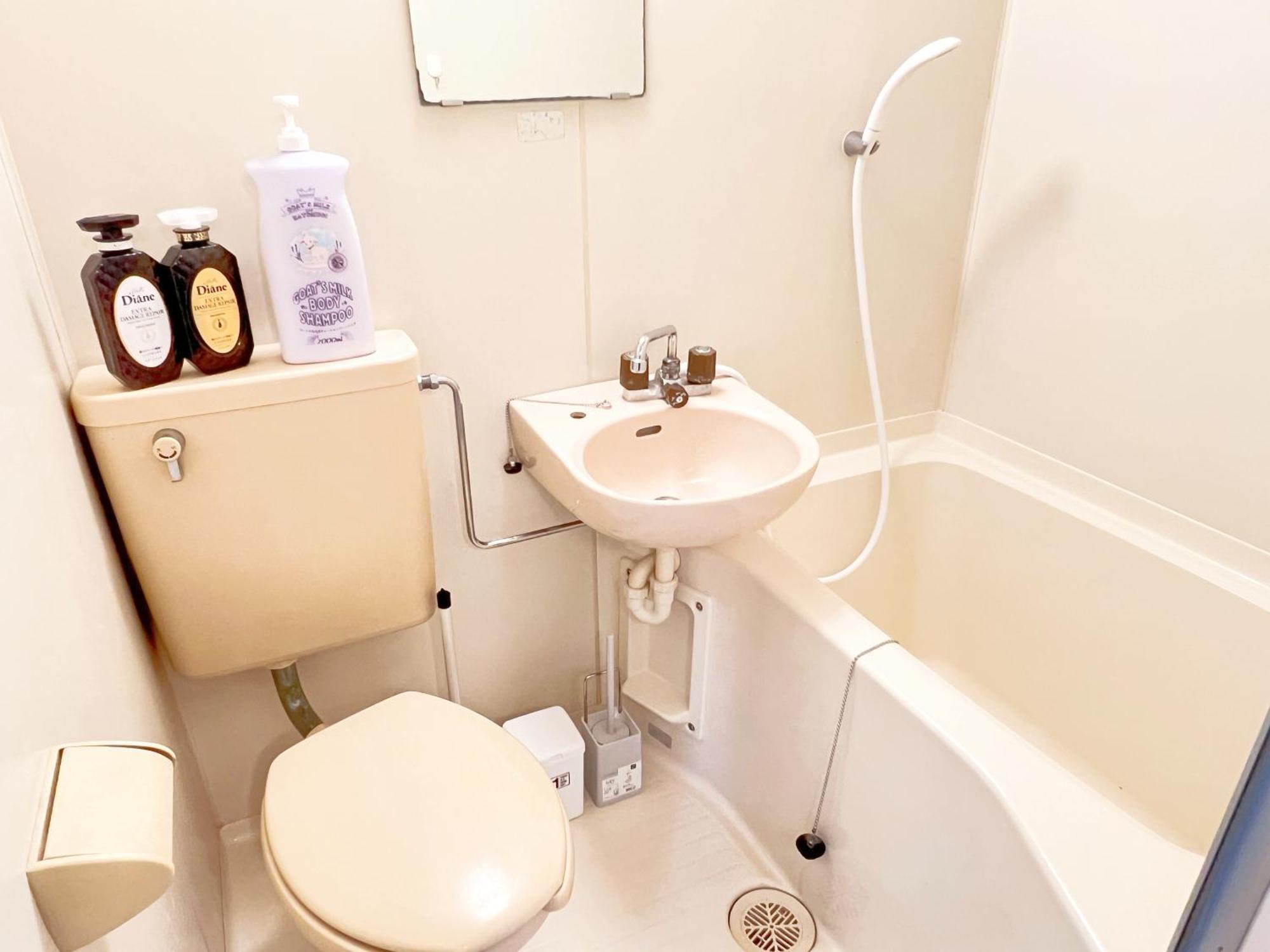 Apartment Ikebukuro Sugamo 203 *
