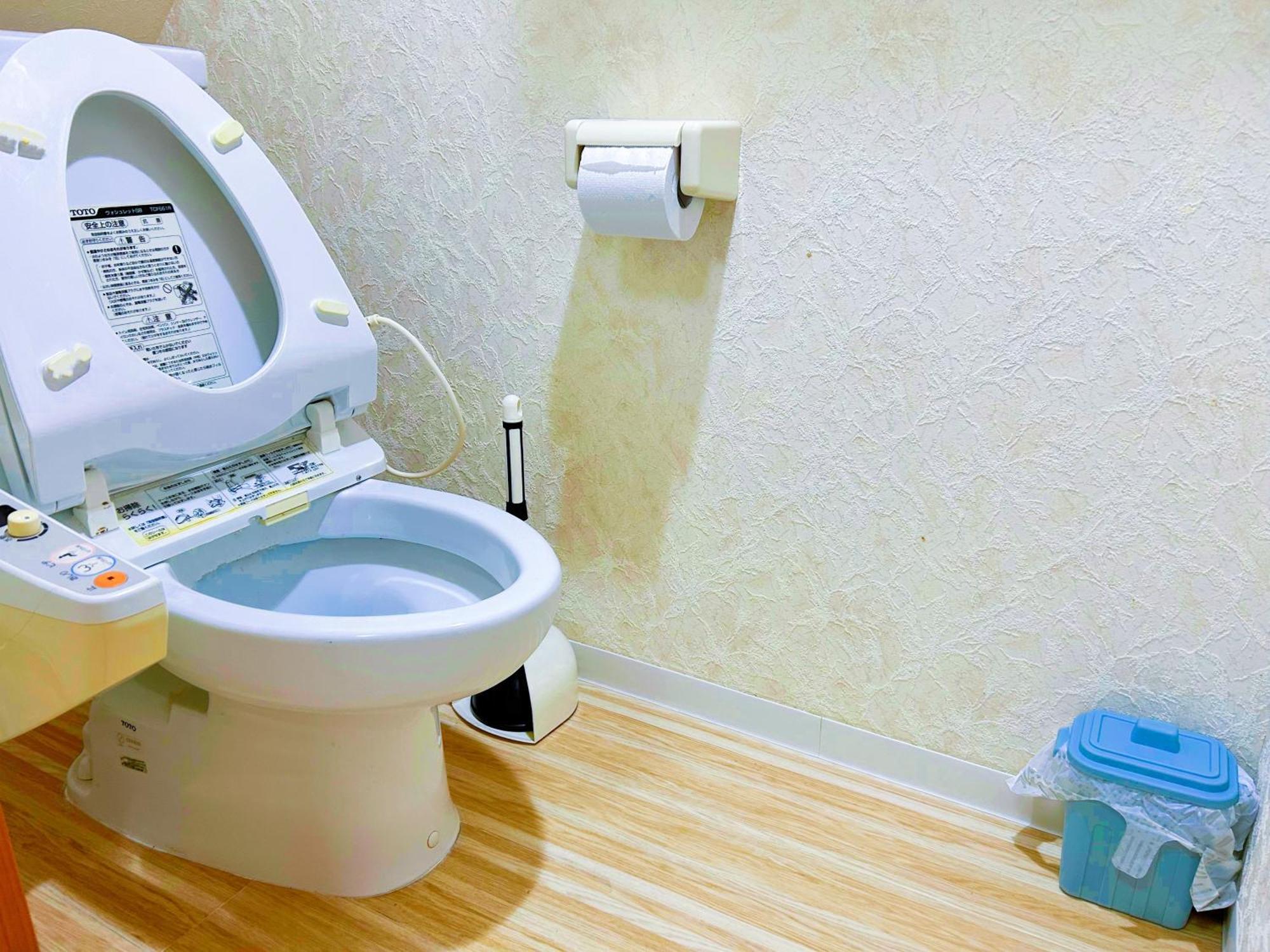 Yikebukuro Luckyhouse 池袋一軒家 幸運の家