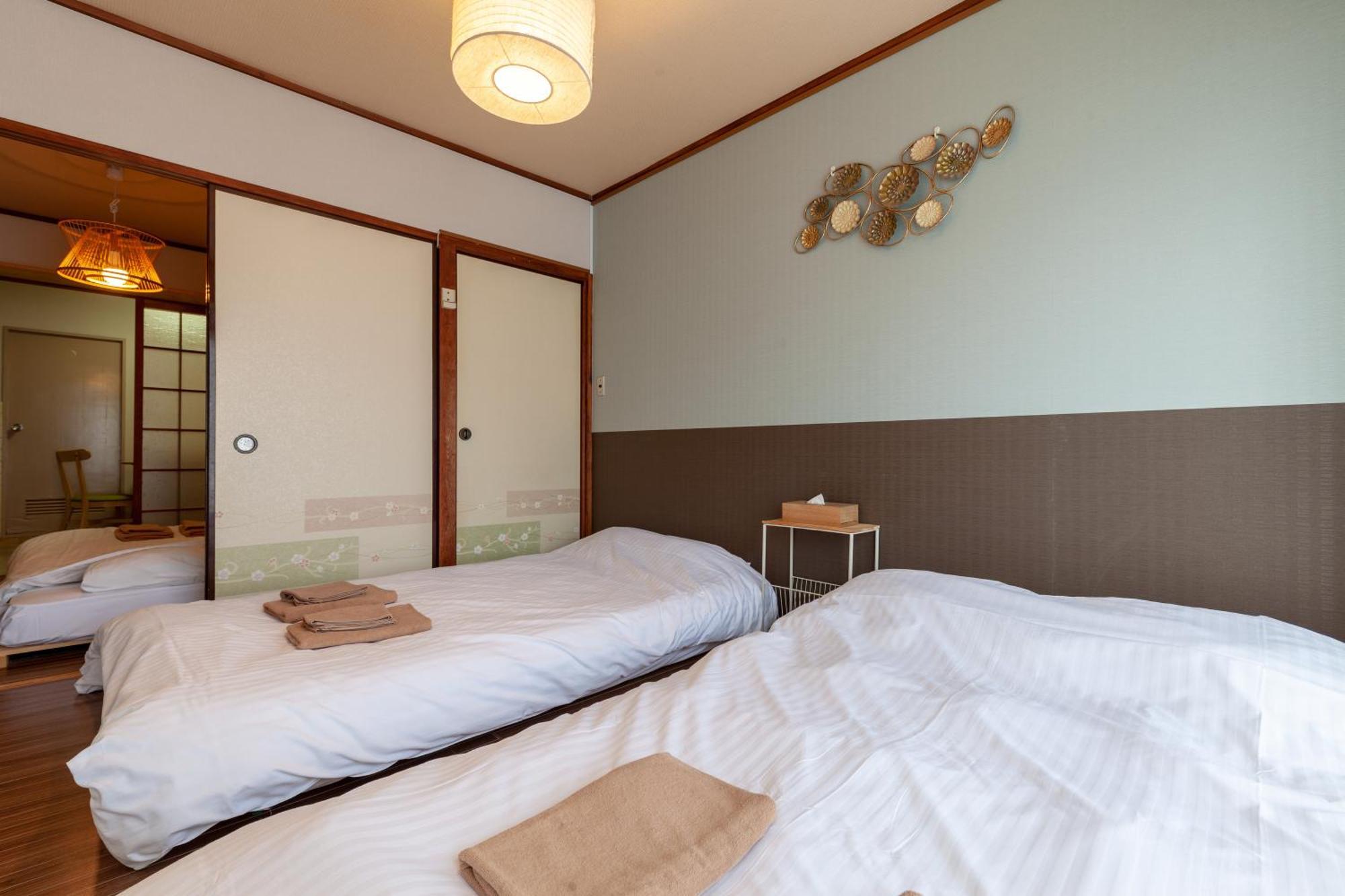 Hojo Building Apartment *