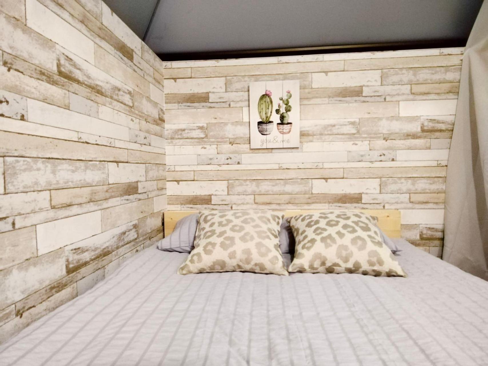 F Mansion 西新宿五丁目 Apartment *