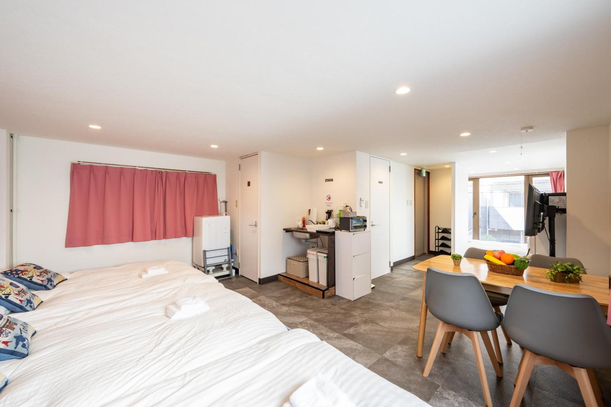 Apartment Thunder -雷門サンダーホテル- 浅草駅から徒歩5分 ベビー用品付き ファミリーも歓迎 大人8名もok!! Tokyo