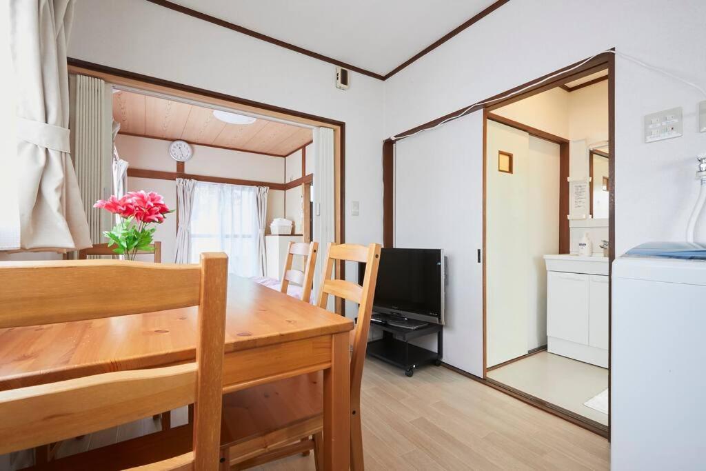 Apartment Urayasu House! For Up To 6 People, 15 Min Bus Ride To Disney!