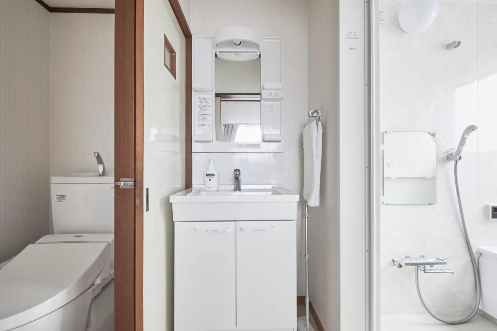 Apartment Urayasu House! For Up To 6 People, 15 Min Bus Ride To Disney!