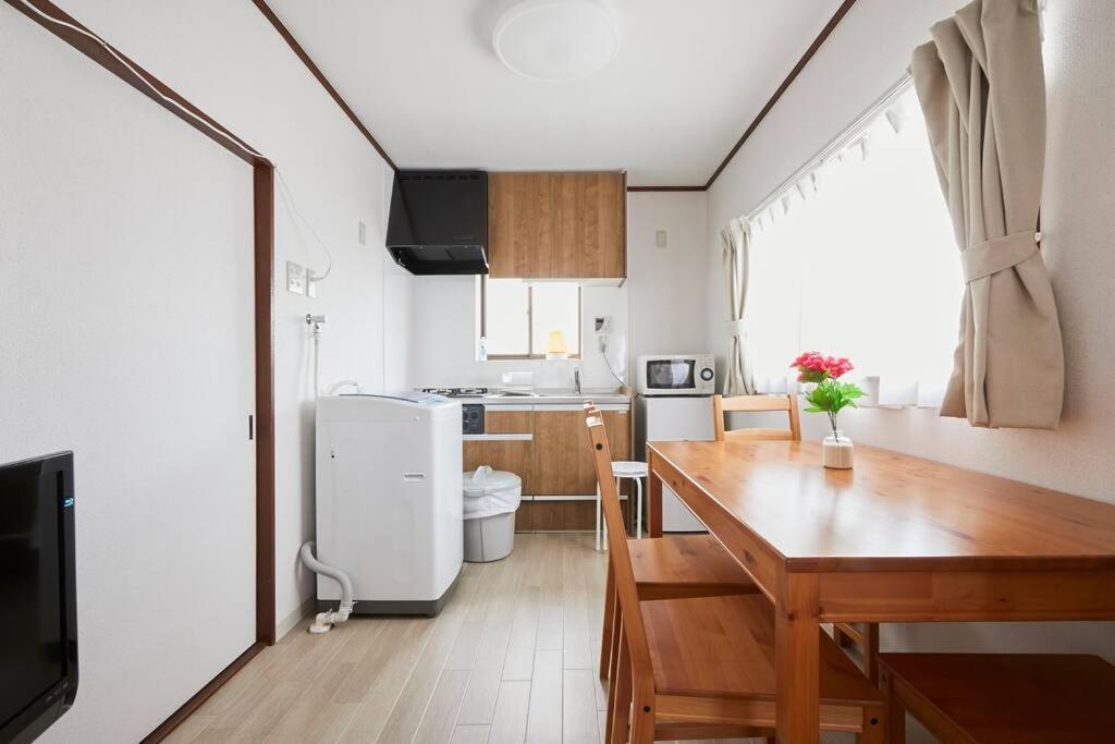 Apartment Urayasu House! For Up To 6 People, 15 Min Bus Ride To Disney!