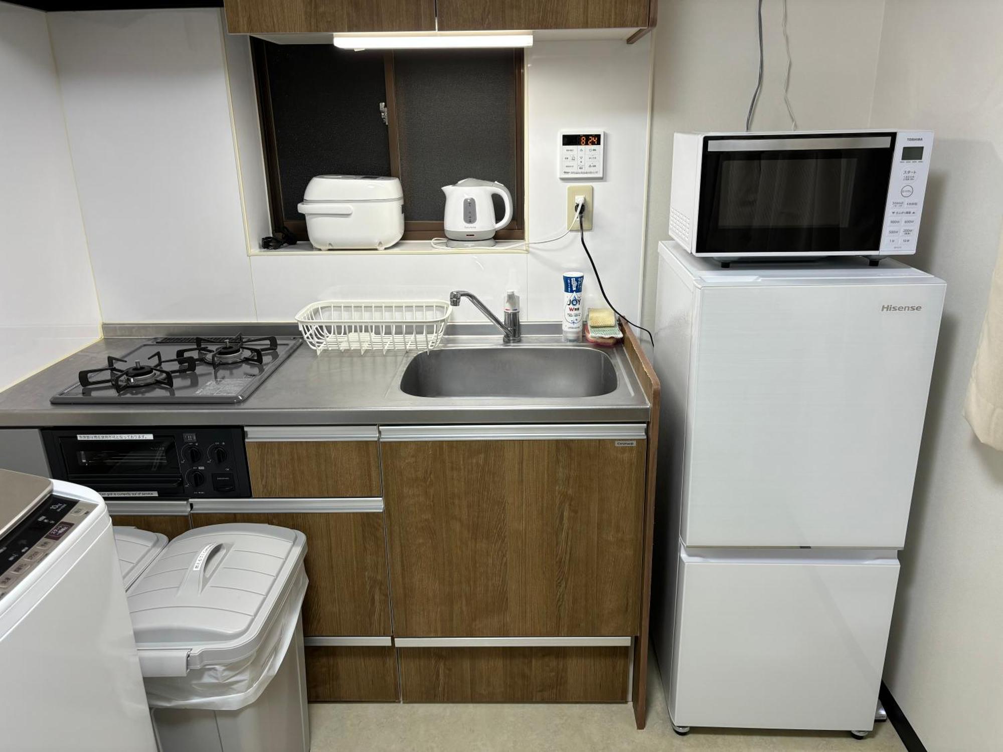 Apartment Urayasu House! For Up To 6 People, 15 Min Bus Ride To Disney! *