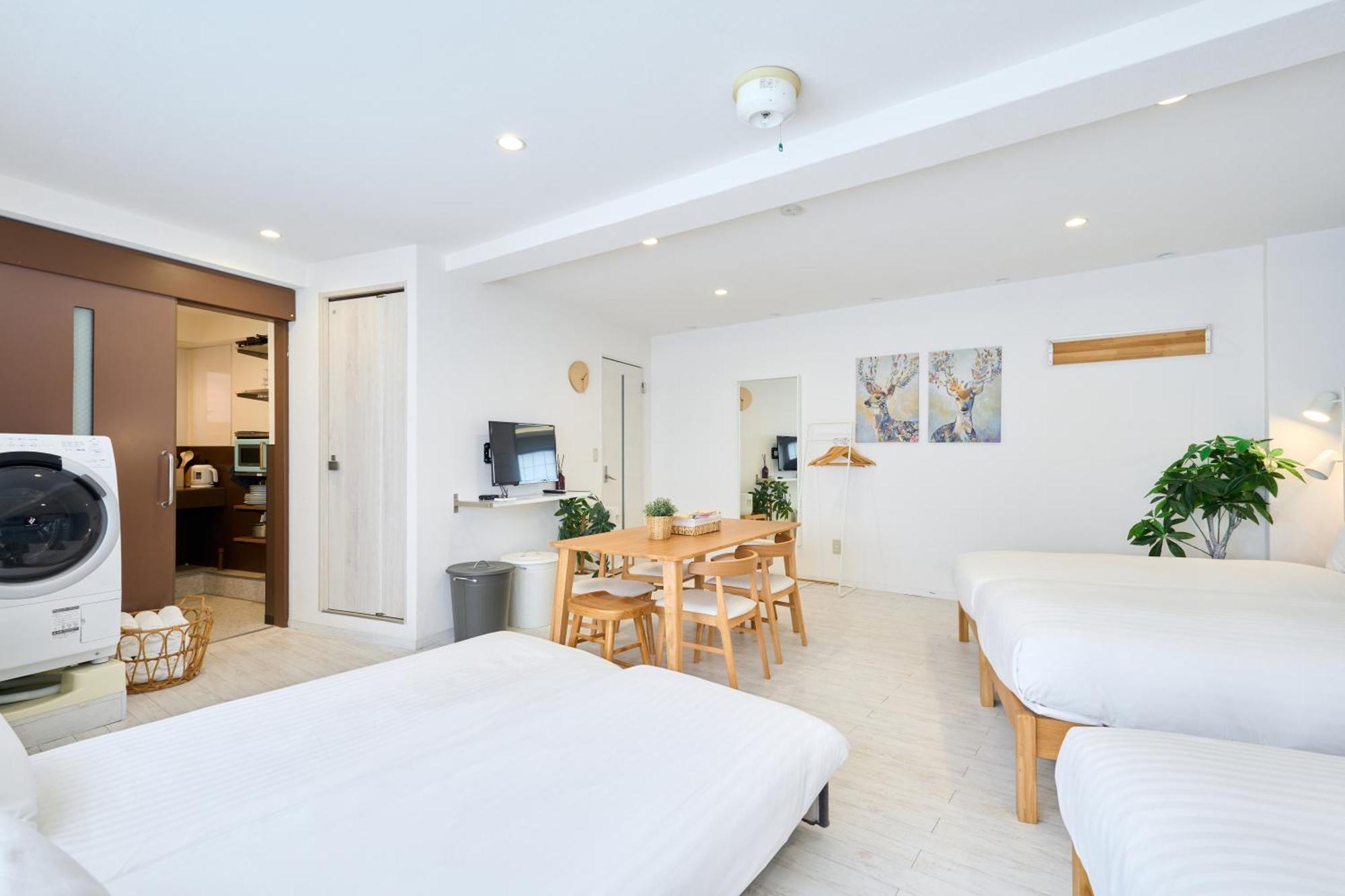 Apartment Ari Arakicho Tokyo
