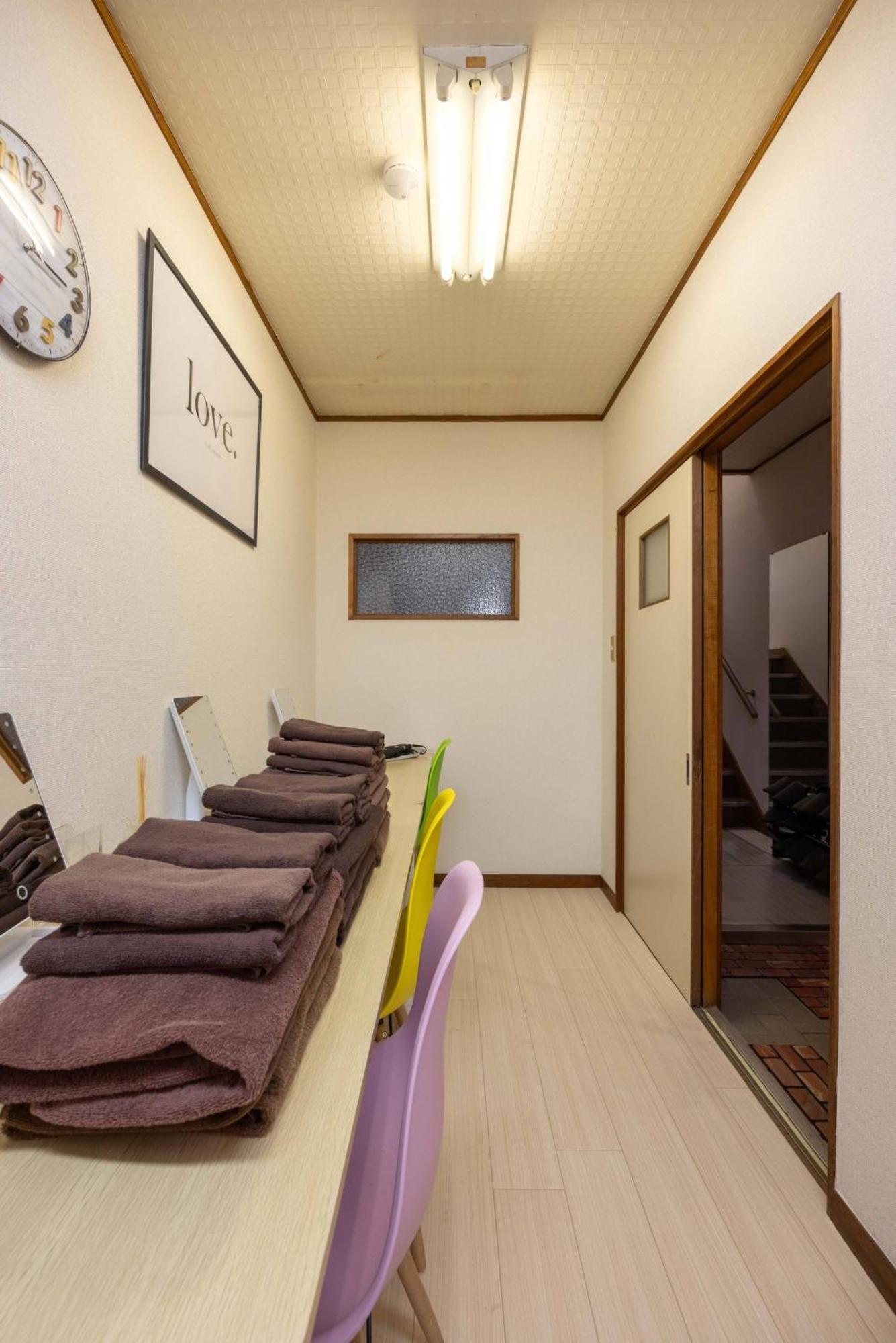 Higashi Komagata Building 2f3f Hk23 *