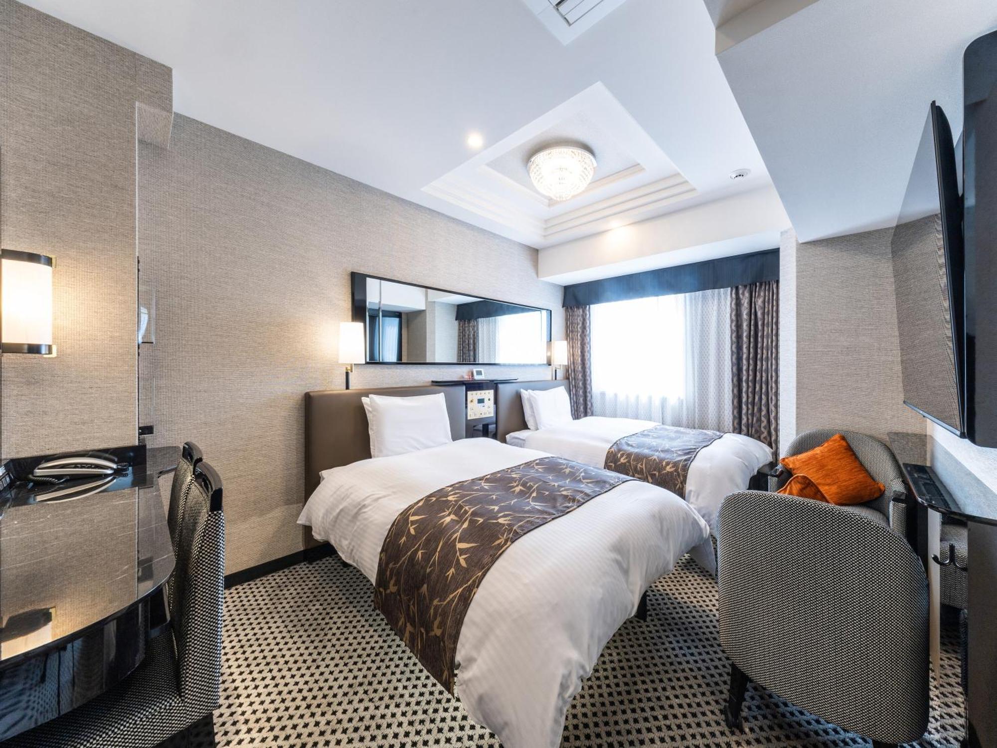 Apa Suidobashi Ekimae 3* Tokyo