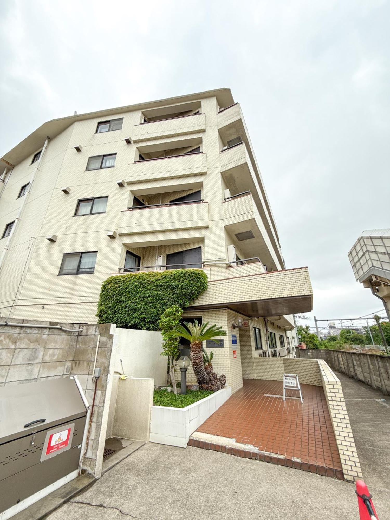 Eims Oomori206 Apartment *