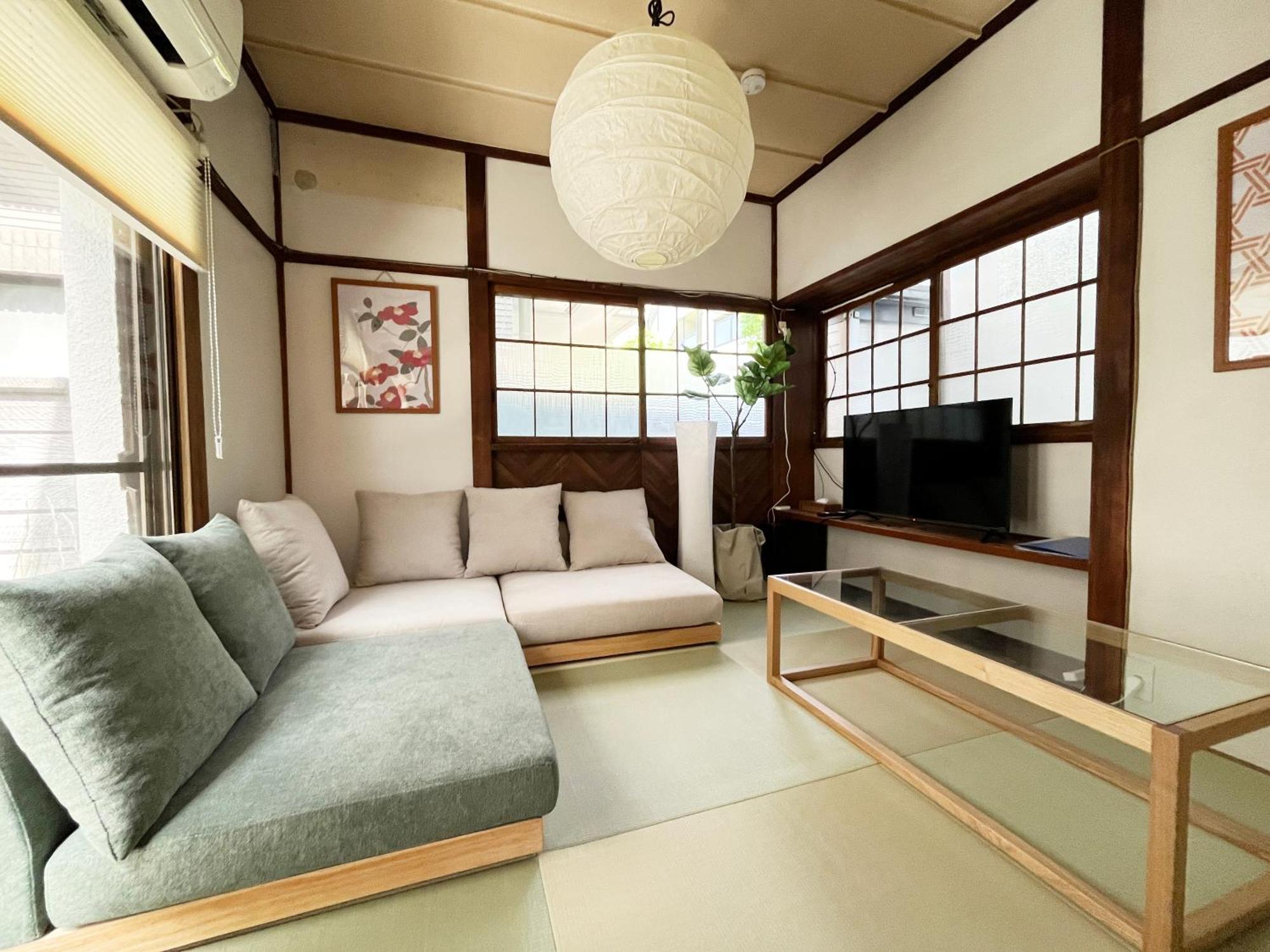 弥生町1丁目戸建 * Tokyo