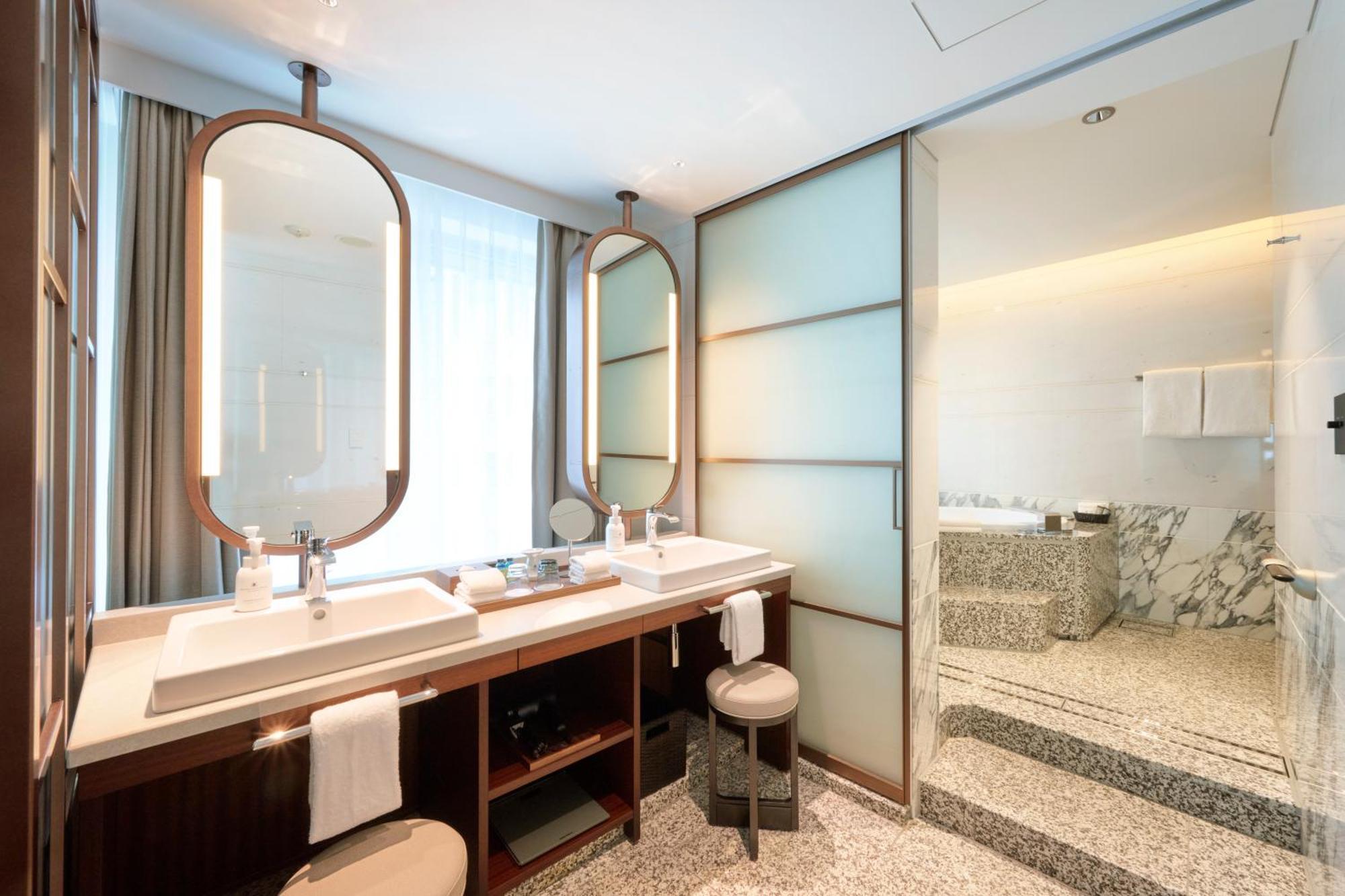 Marunouchi Hotel 5*
