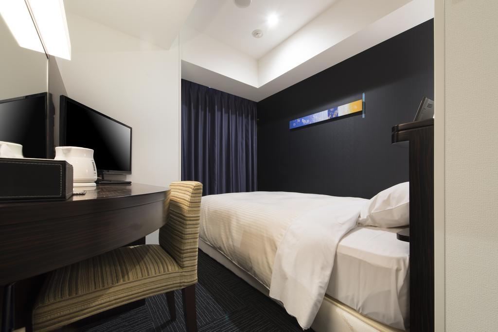 Guest1 Ueno Ekimae Hotel 3*