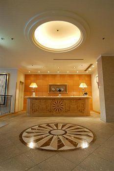 Uraku Aoyama Hotel