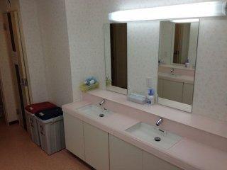 Palace Japan Hostel