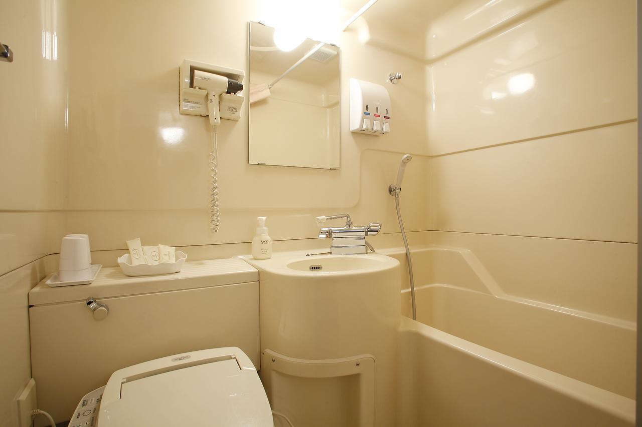 Sun Members Shinjuku Economy hotel 3*