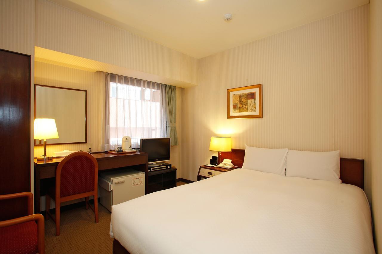 Economy hotel Sun Members Shinjuku