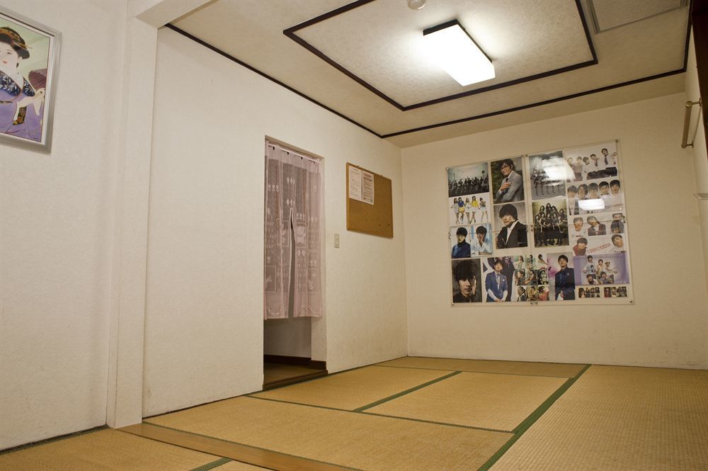 Haru Hotel 2*