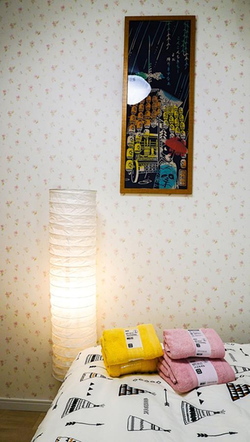Breeze Shortstay Female Only Guest house *