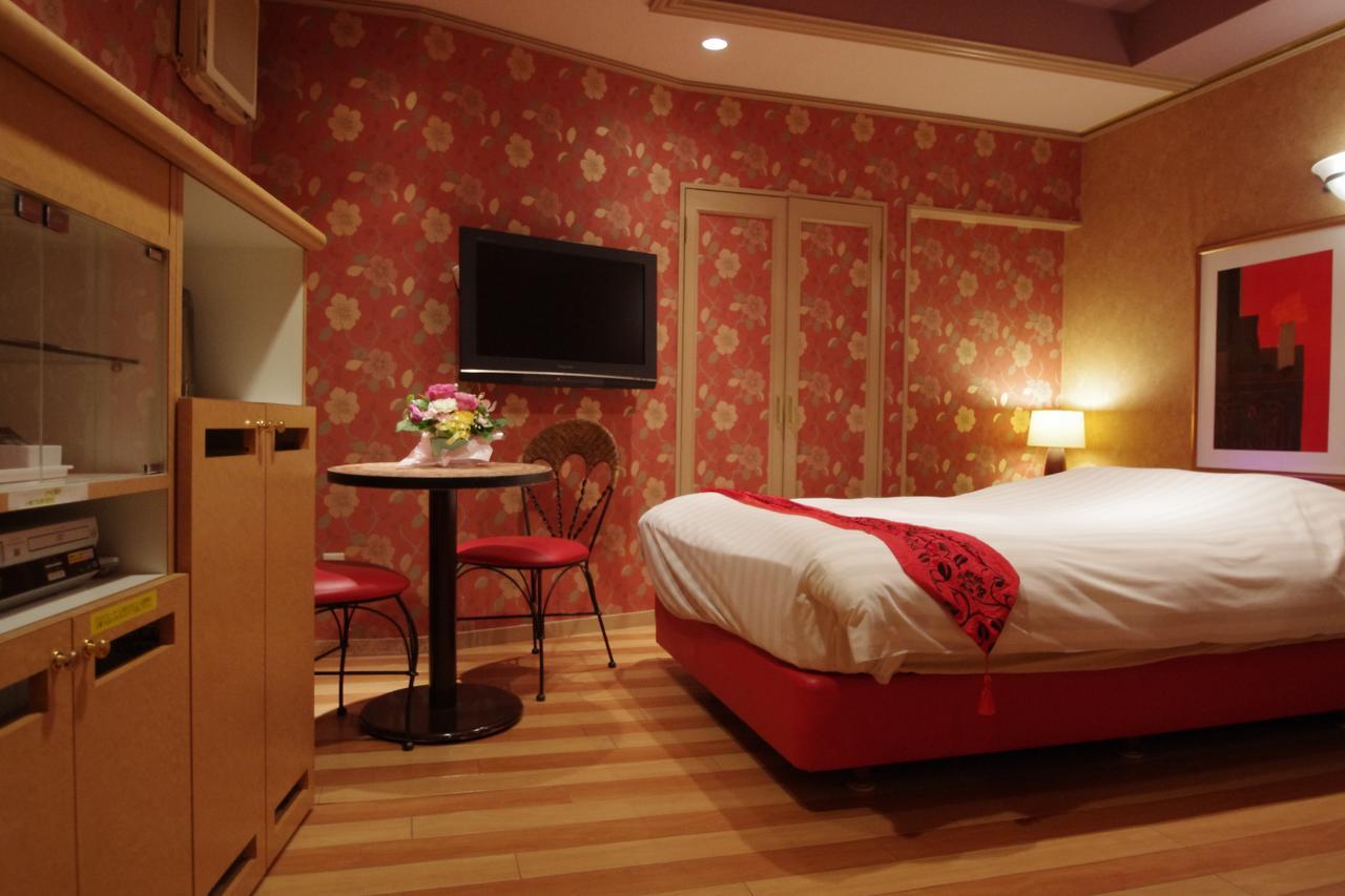 Love hotel Princess Iii (adults Only)