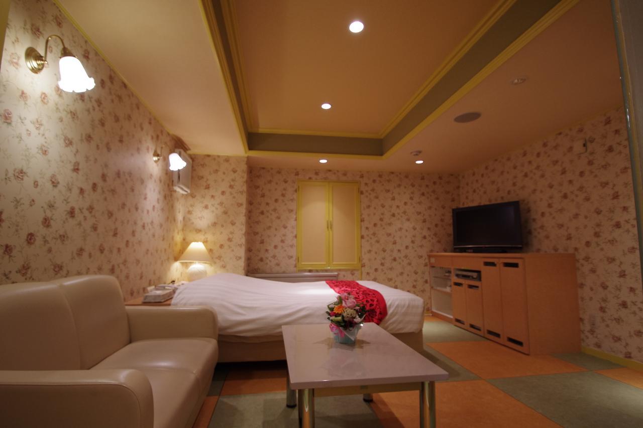 Love hotel Princess Iii (adults Only)