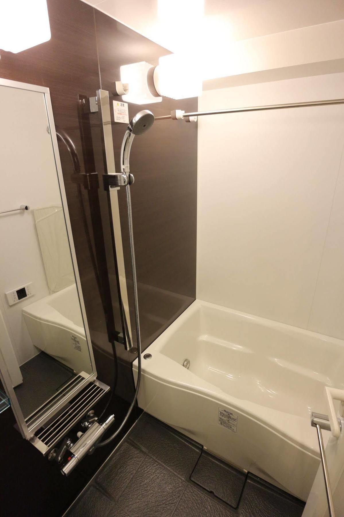 Concieria Shimbashi Crossia Apartment