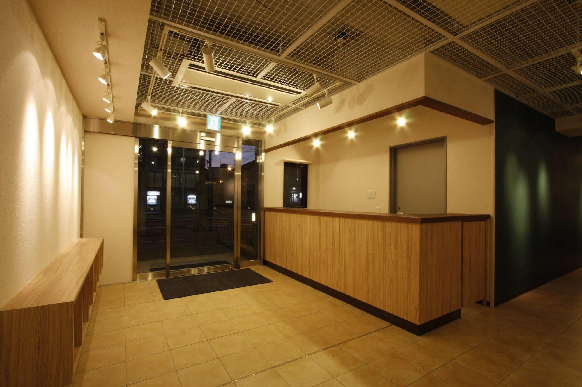 Palace Japan Hostel Tokyo