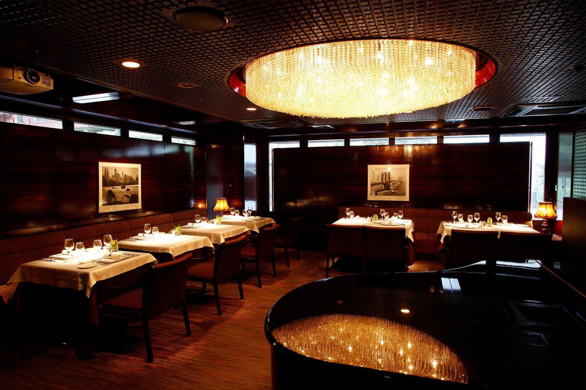 Sun Members Shinjuku Economy hotel 3*