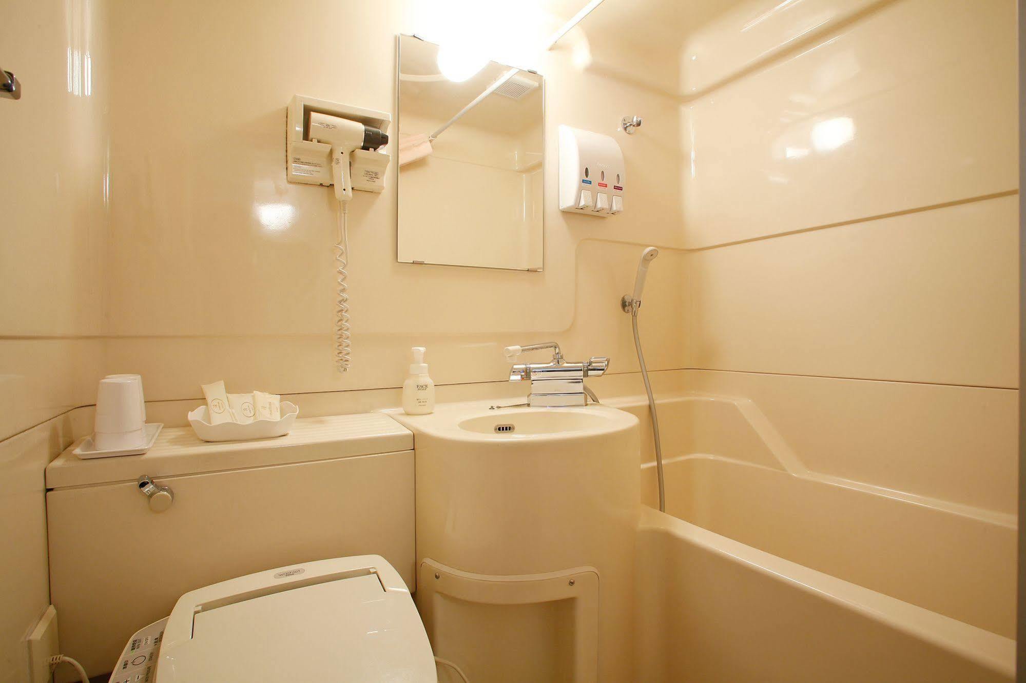 Economy hotel Sun Members Shinjuku