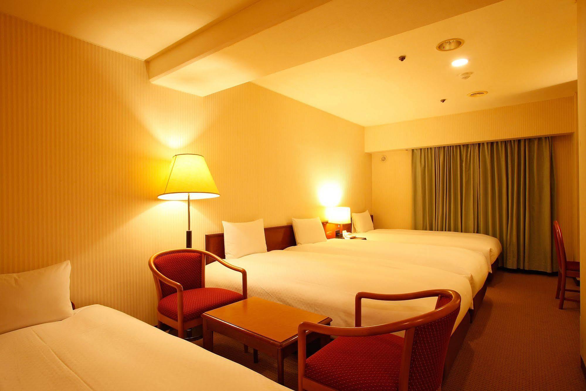 Sun Members Shinjuku Economy hotel 3*