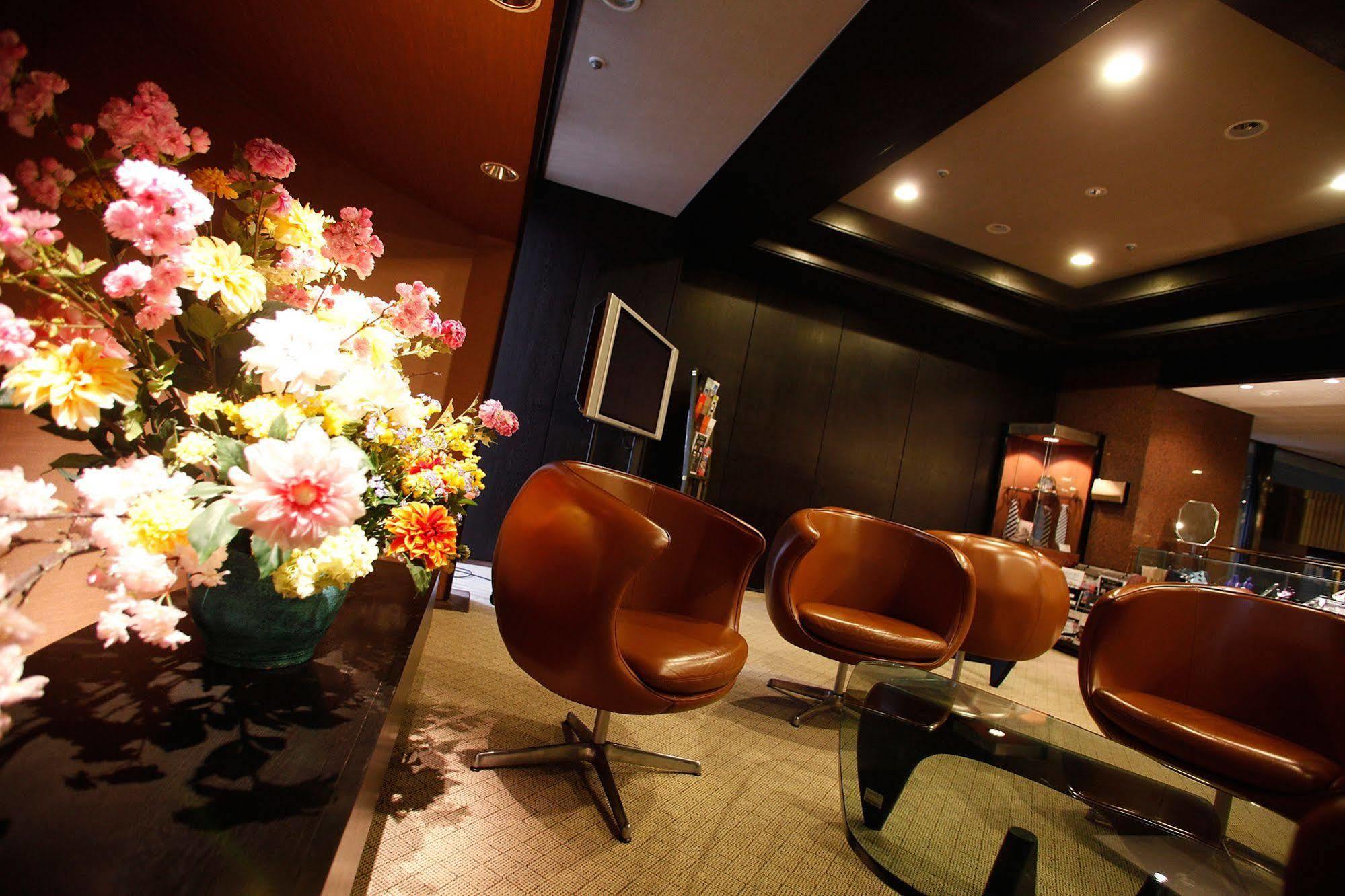 Economy hotel Sun Members Shinjuku Tokyo