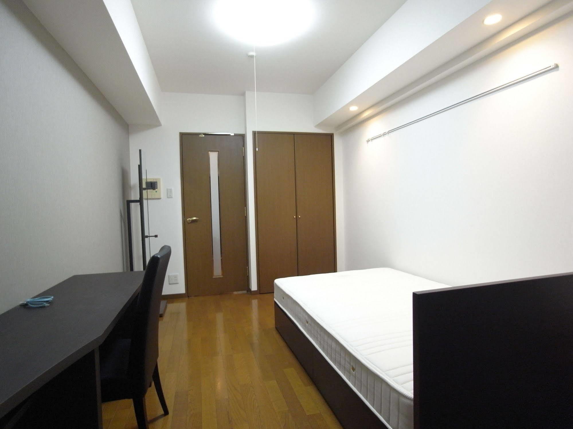 Palace Shinjuku Parkside Apartment