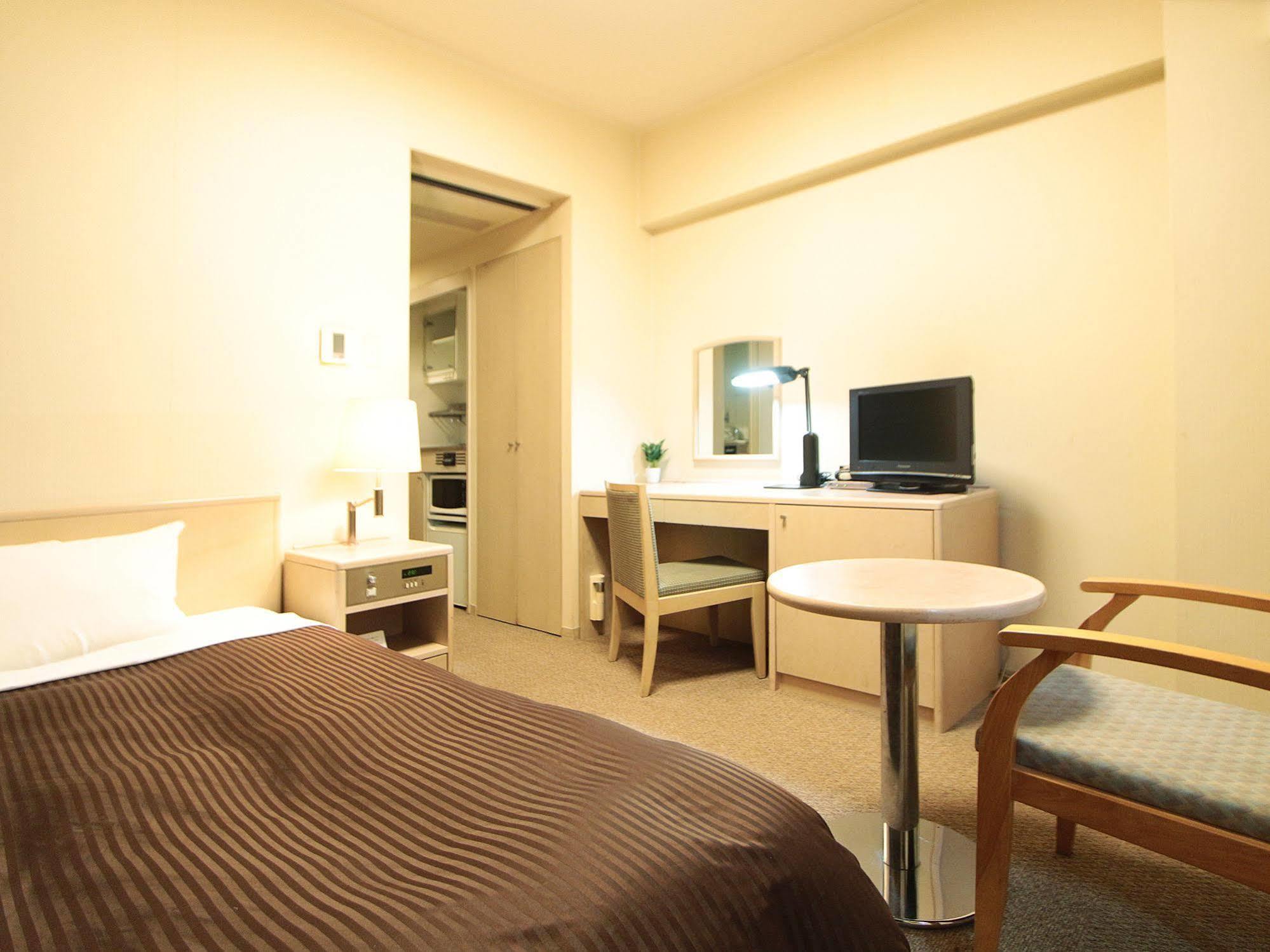 Livemax Budget Shinbashi Hotel