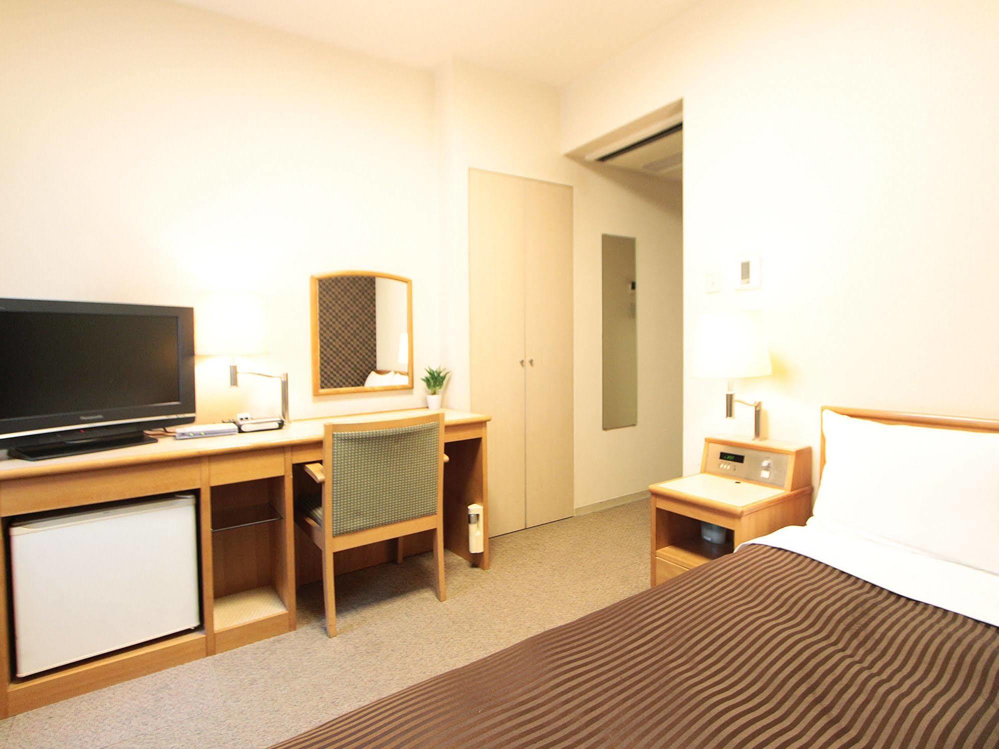 Livemax Budget Shinbashi Hotel 2*