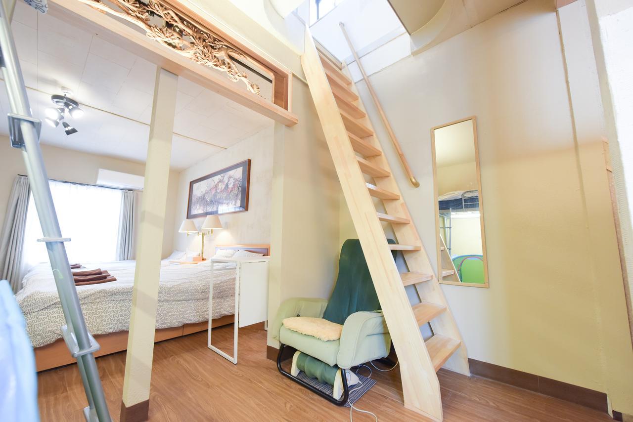 Apartment Yoyogi House