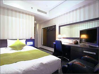 Coco Grand Kitasenju Hotel 3*