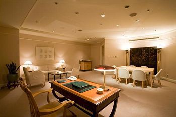 Uraku Aoyama 4* Tokyo