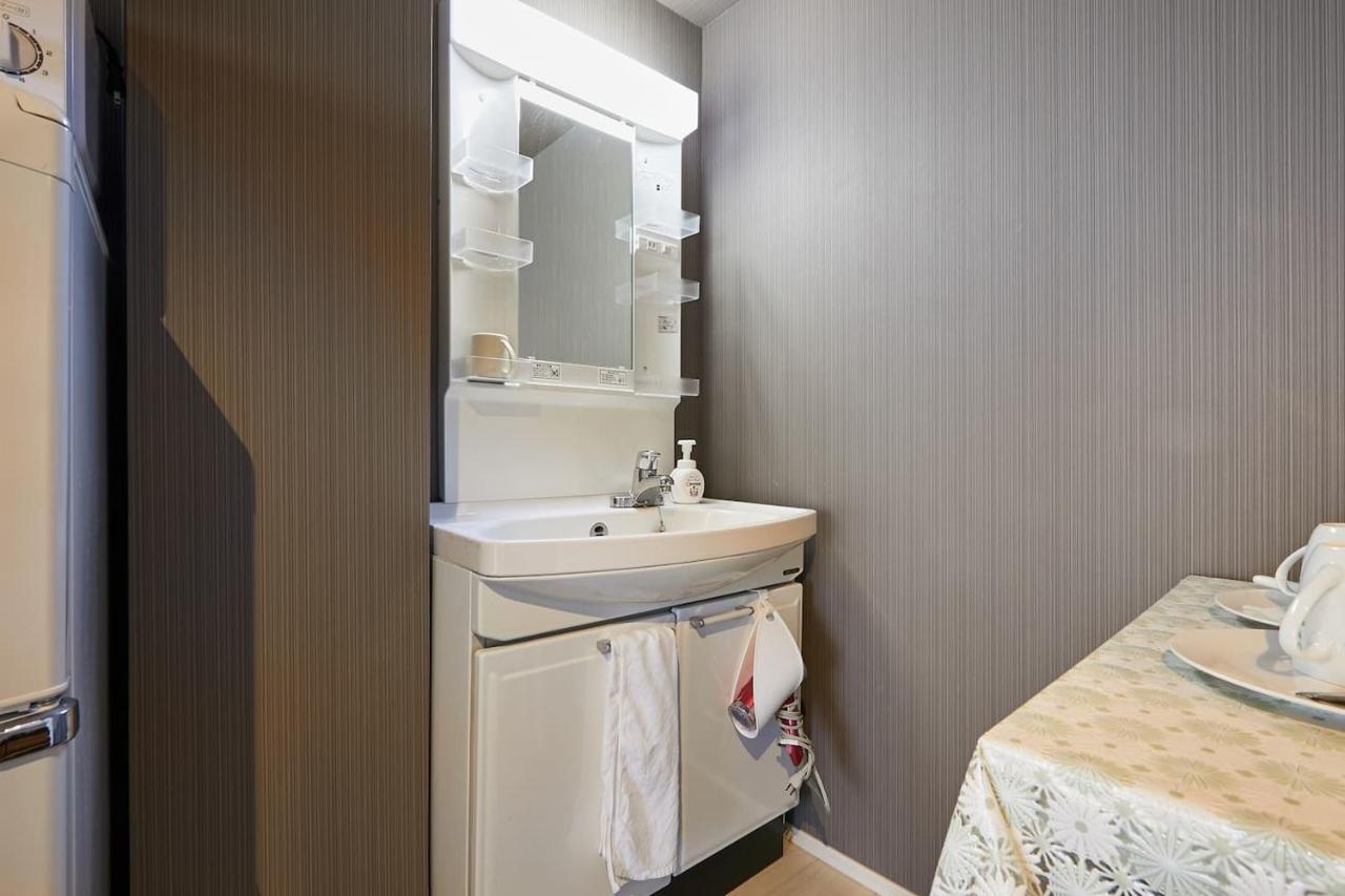 Apartment Akabane Tk Building 103