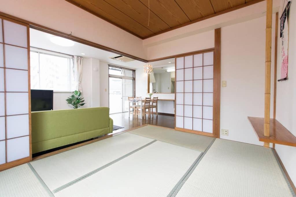Apartment 染谷ビル301 *