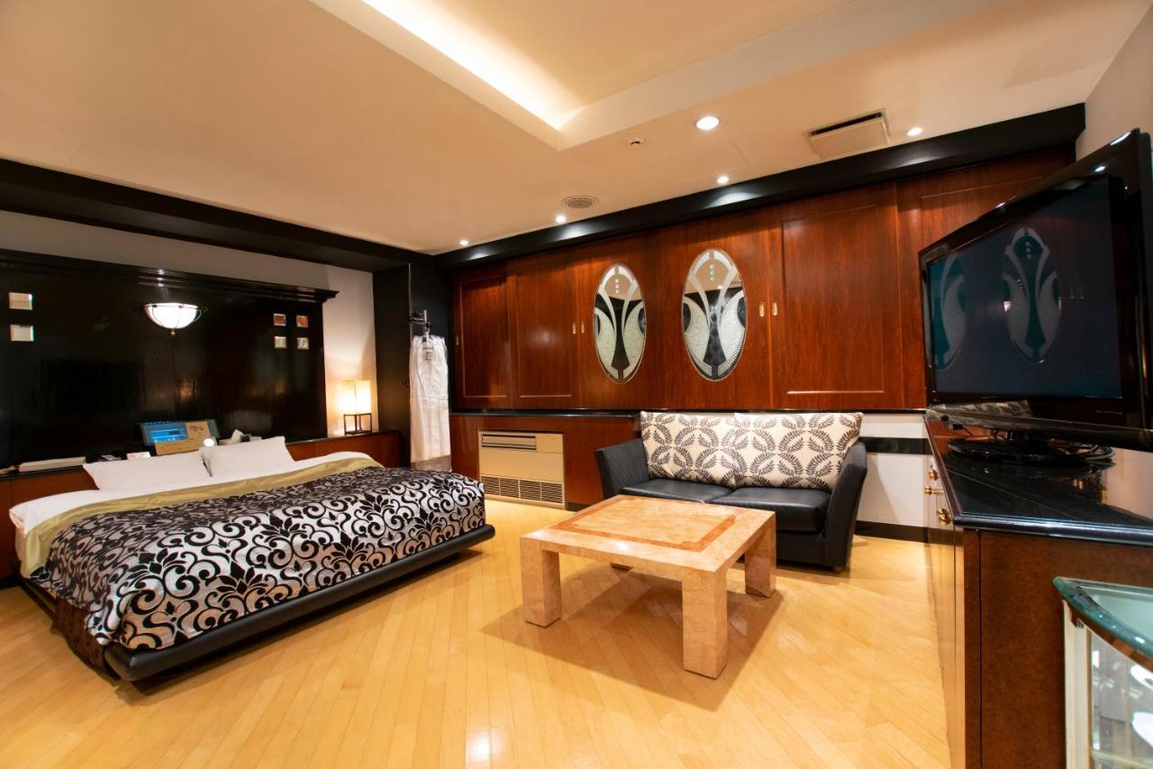 Love hotel Ray Field (adults Only)