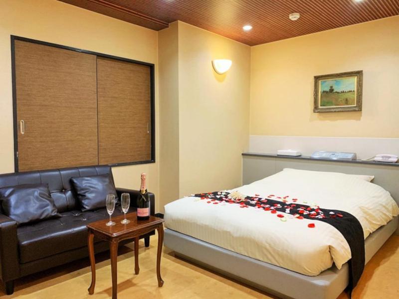 Love hotel Newmie (adults Only) 2*